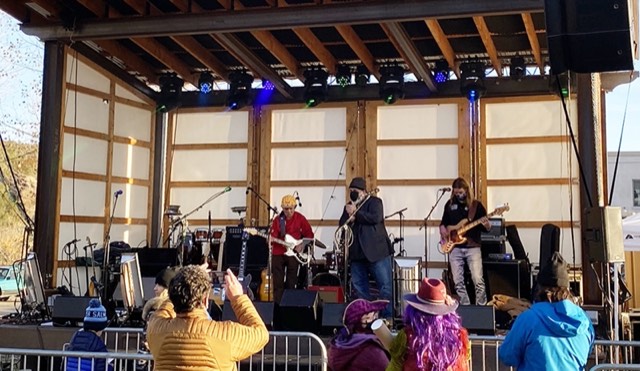 Dylan Miles at Leftover Salmon Maskarade (3)