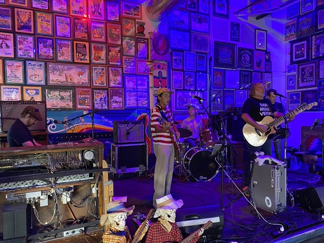 Dylan Miles at So Many Road Museum & Brewery (2)