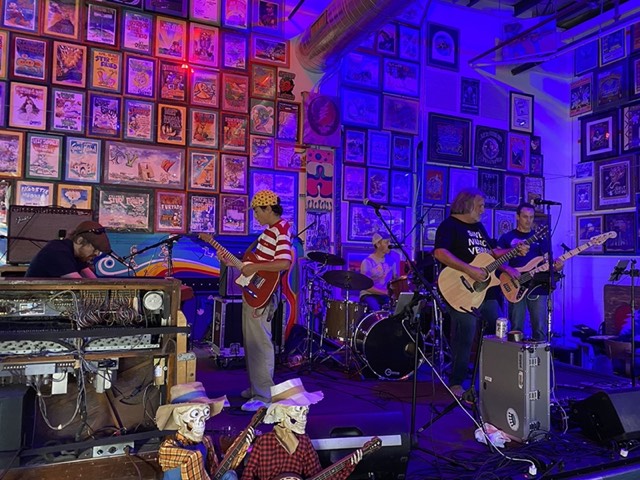 Dylan Miles at So Many Road Museum & Brewery (5)