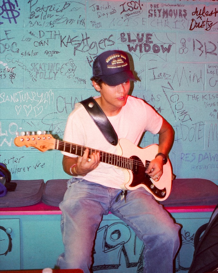 Dylan Miles live, shot on film (4)